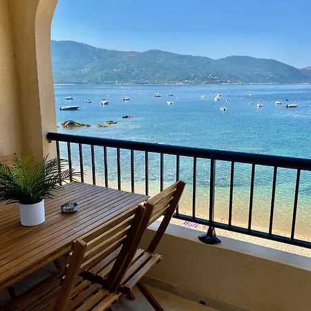 3 Personnes Front De